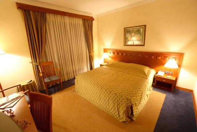 Hotel Dinara Лівно Номер фото